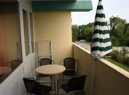 Ferienwohnung-e220 Apartment